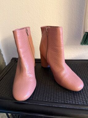 Pink Textured Ankle Boots with Block Heel